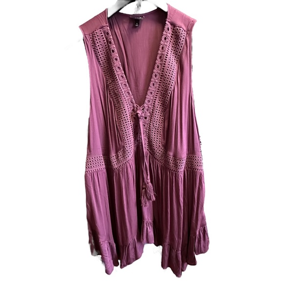 Torrid Boho Sleeveless Stretch Challis Lace Up Tank - Picture 5 of 15